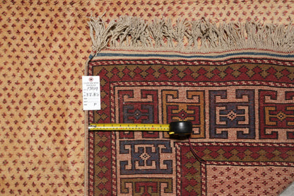 Saraband-pattern rug, alternate angle full layout