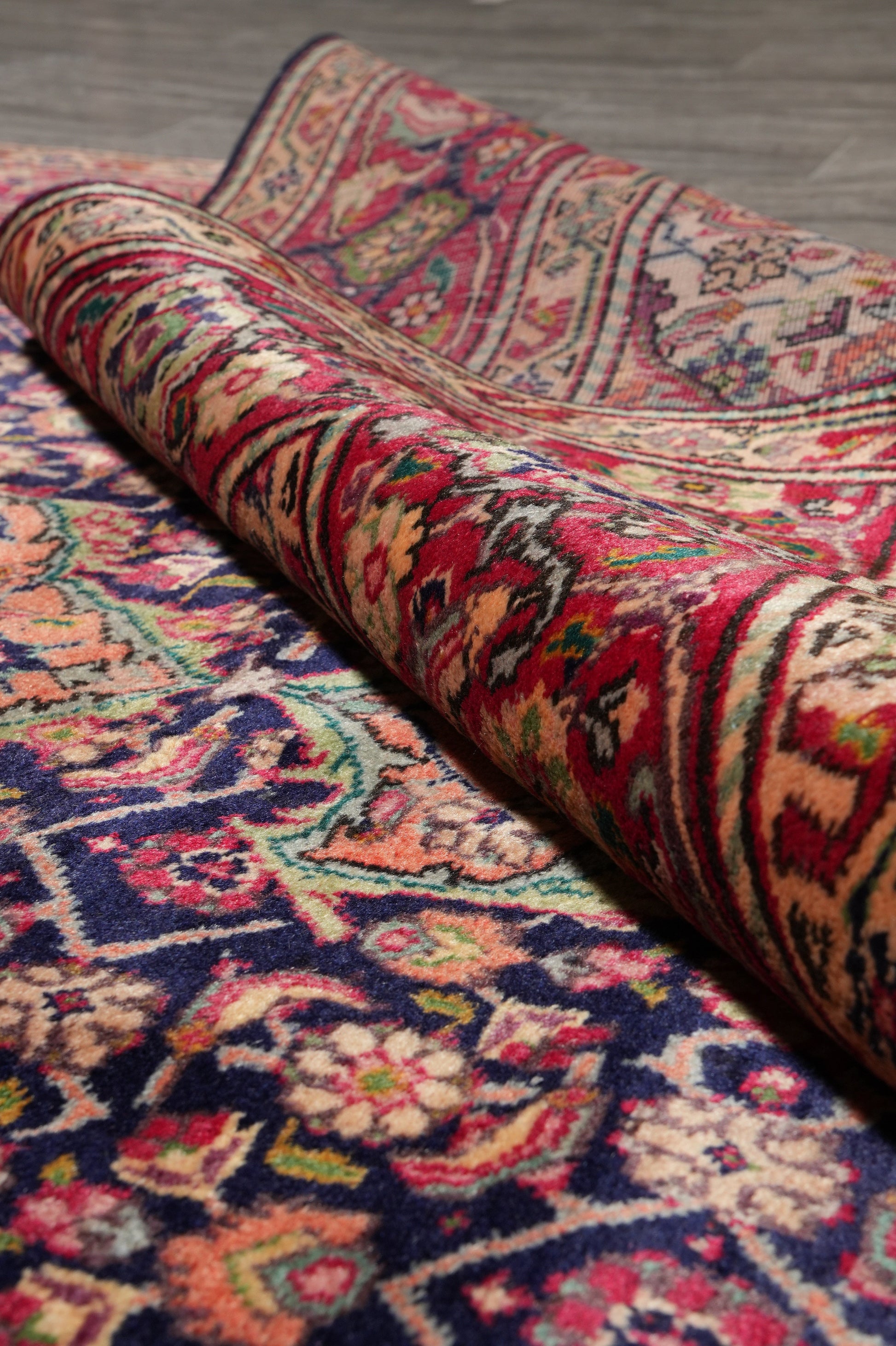 Tabriz-style Mahi rug, fourth motif close-up