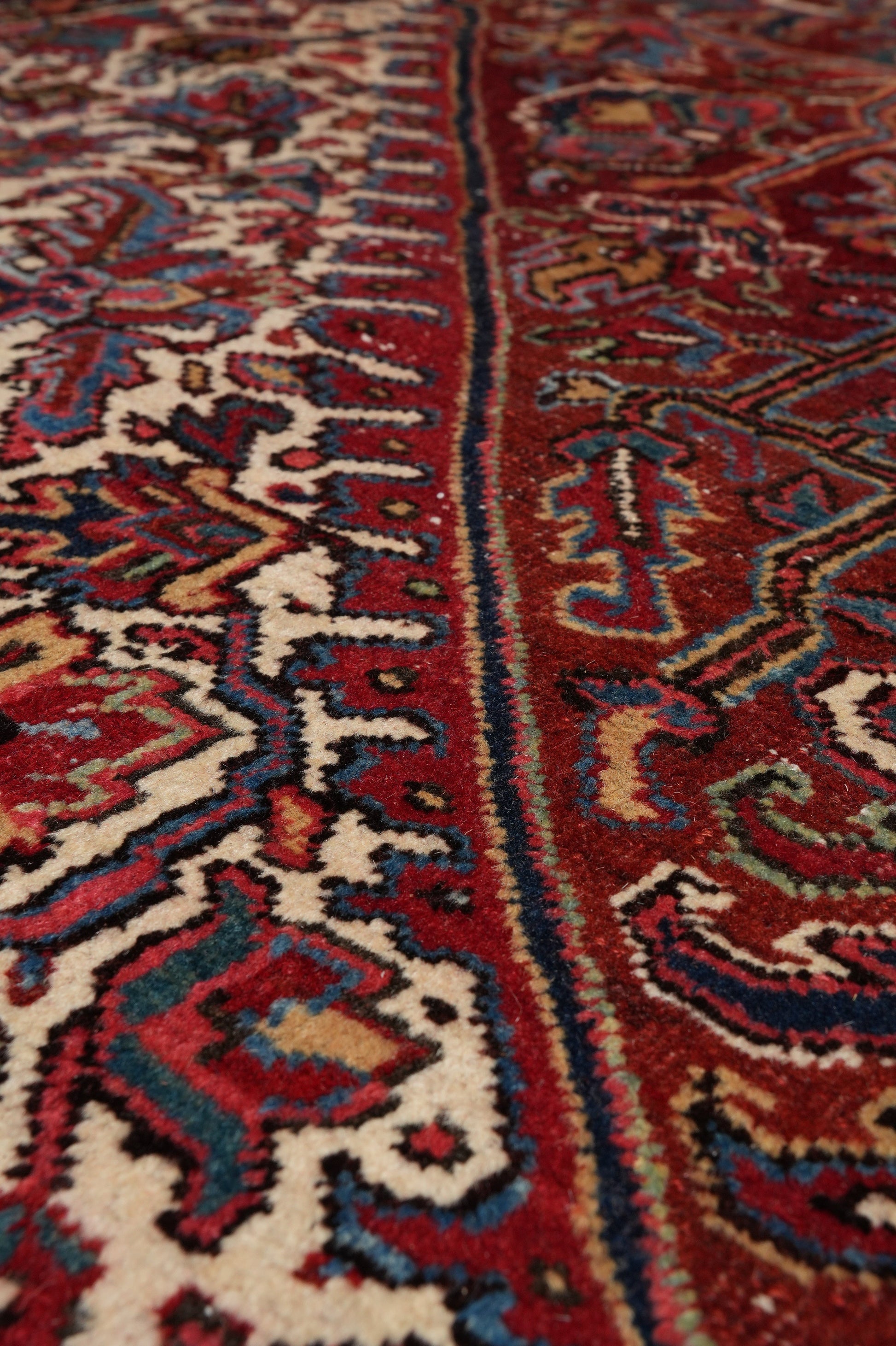 Strong tribal Heriz-style rug, secondary geometric motif detail