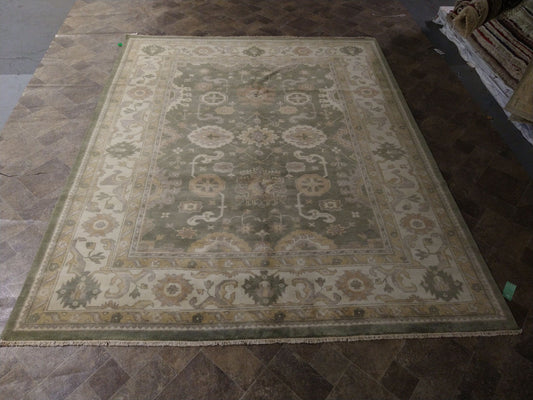 Oushak sage rug, central organic motif close-up