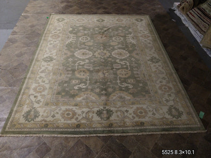 Oushak sage rug, soft floral detail