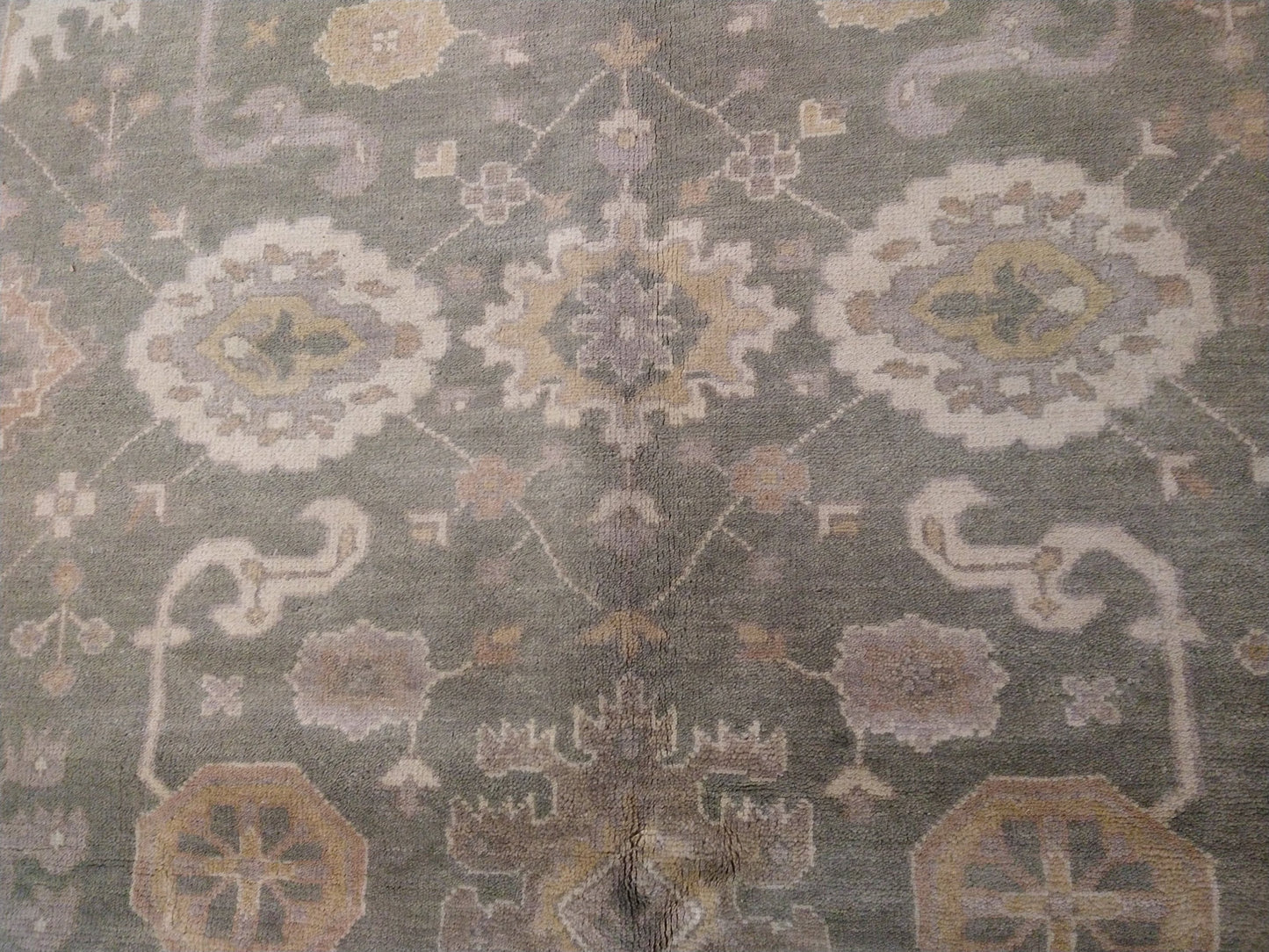 Oushak sage rug, secondary motif detail
