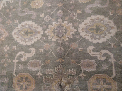 Oushak sage rug, secondary motif detail