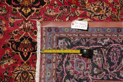Kashan-style rug, wide alternate-angle full layout