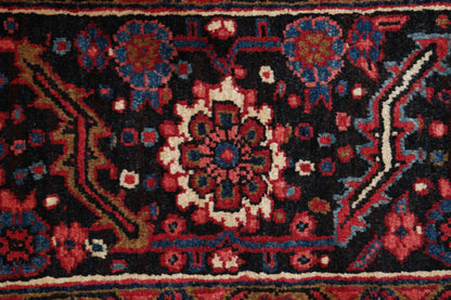 Sherabian-pattern rug, ivory and multi-color color balance detail