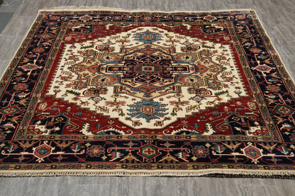 Heriz-Serapi-style rug, geometric corner motif detail