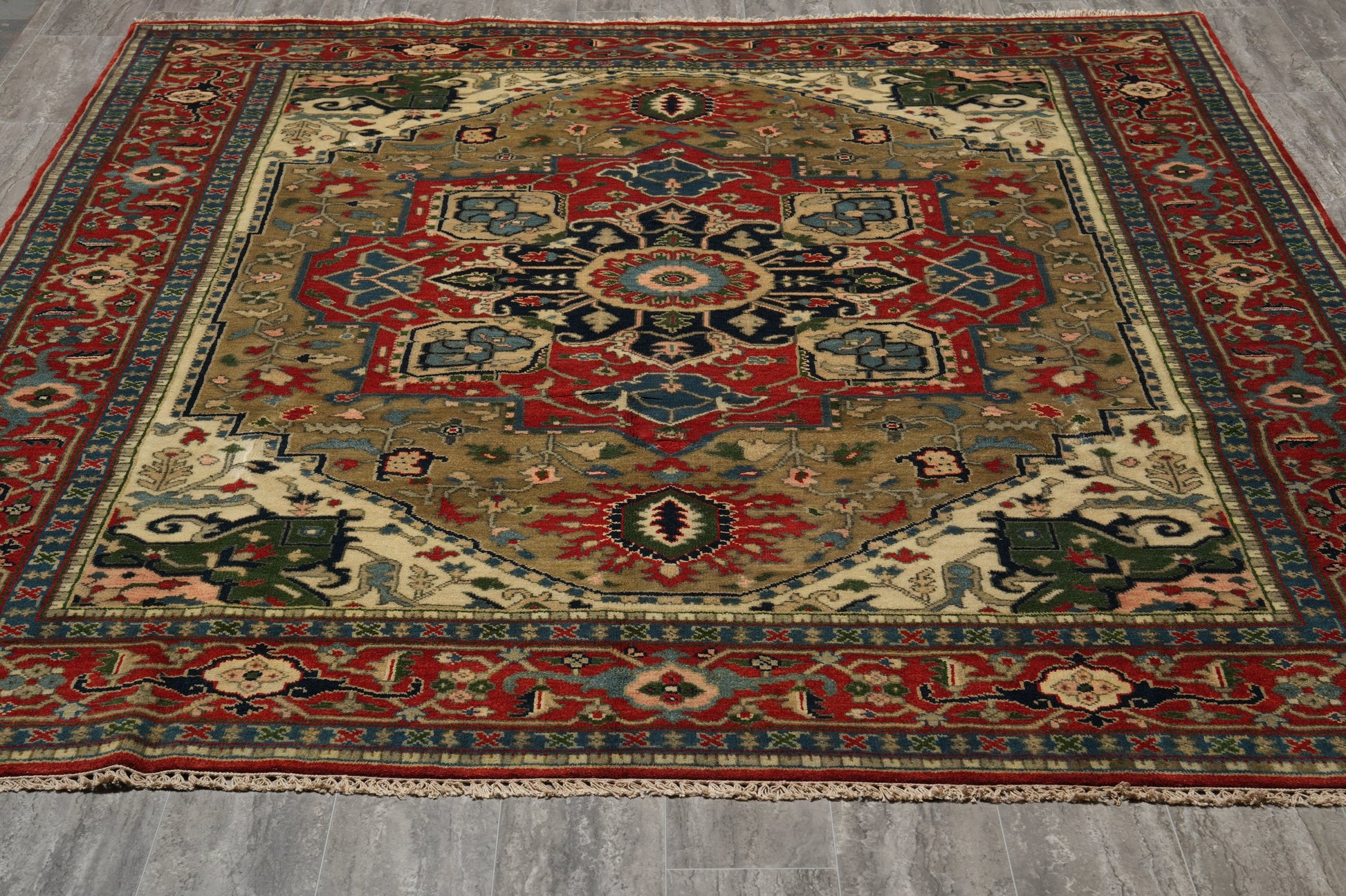 8 x 10 hand-knotted heriz-style serapi wool rug, full layout view