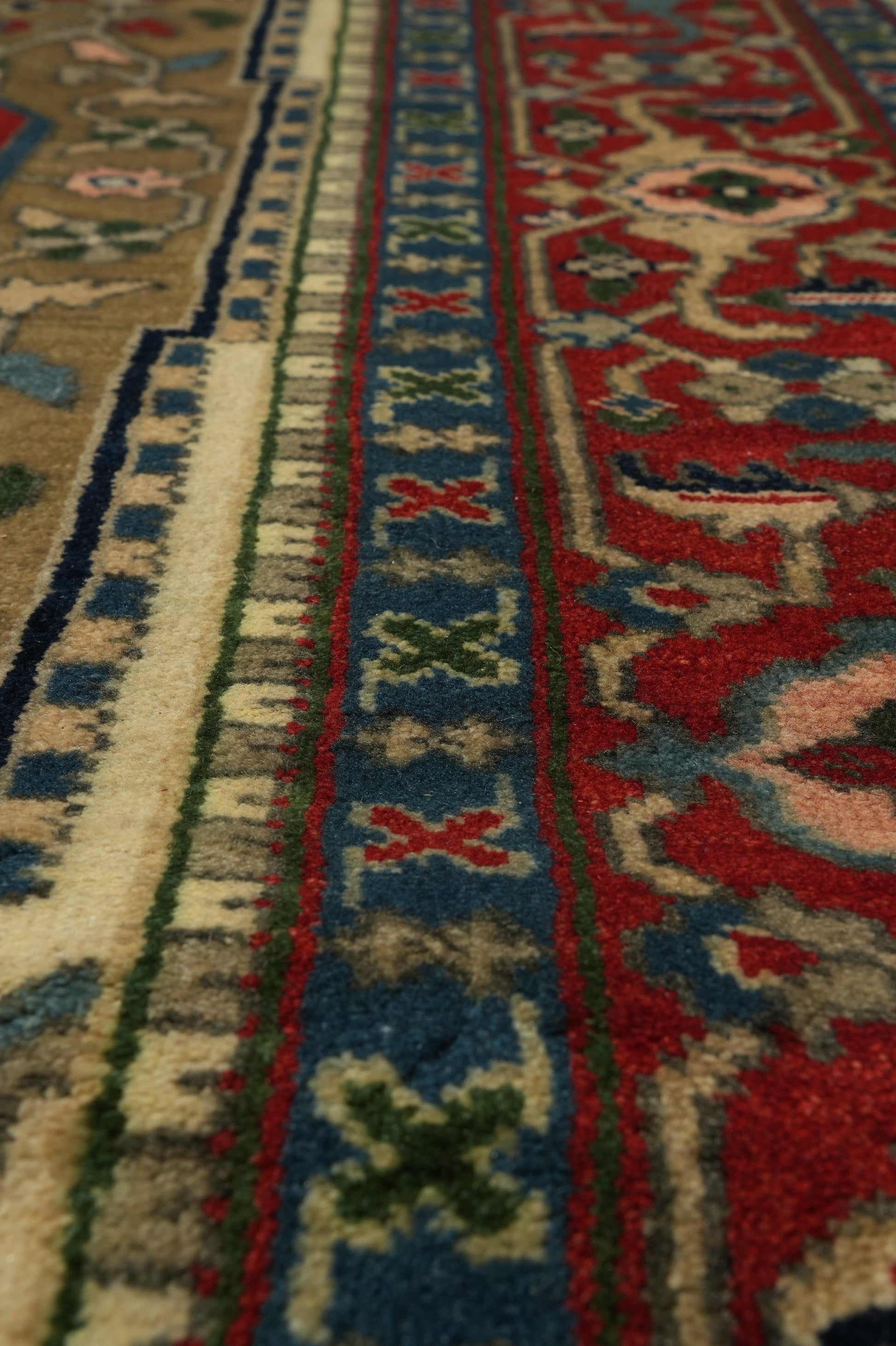 8 x 10 hand-knotted heriz-style serapi wool rug, alternate angle 2