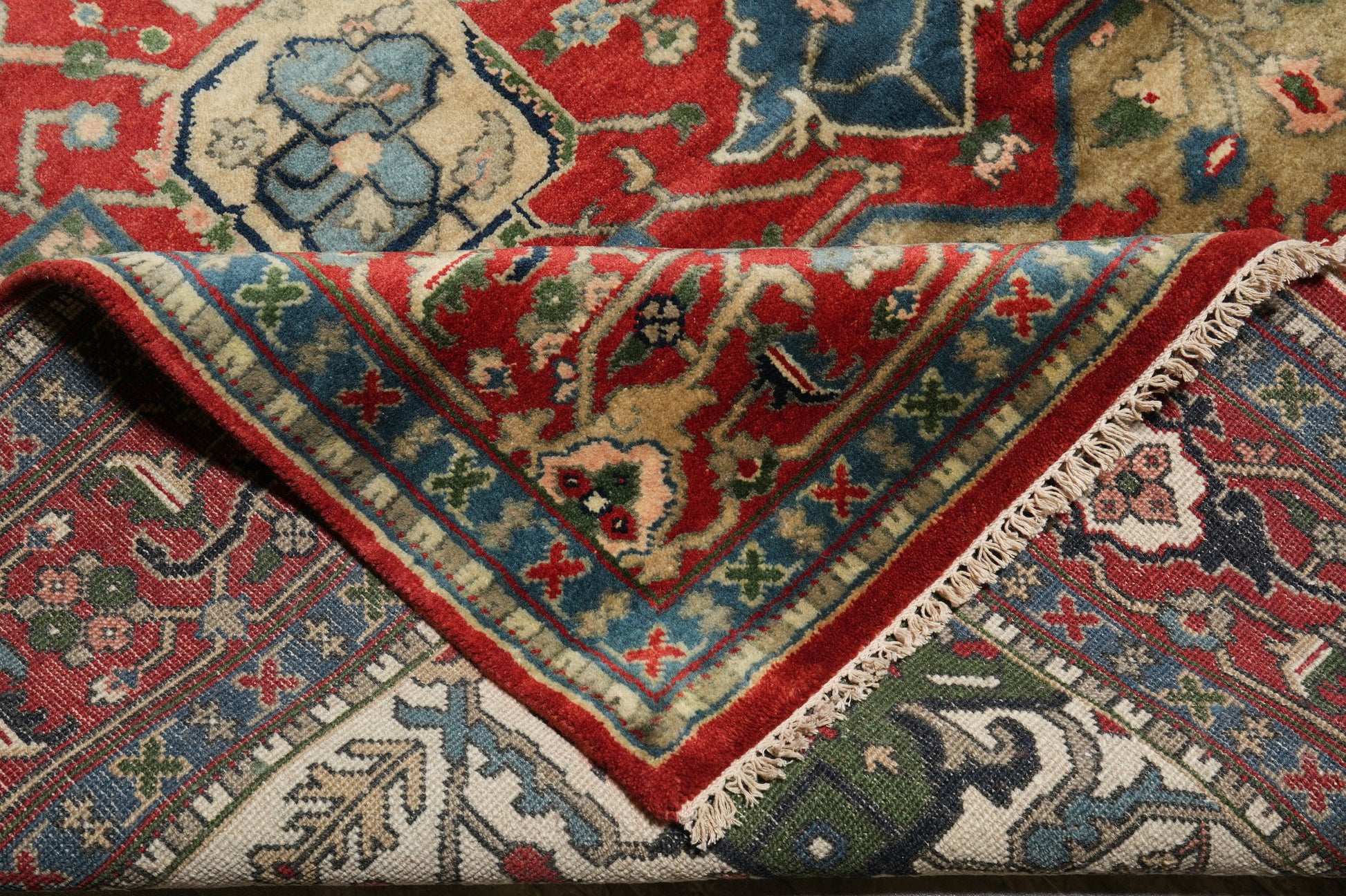 8 x 10 hand-knotted heriz-style serapi wool rug, alternate angle 3