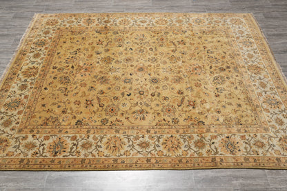 Jaipur gold rug, central pattern close-up