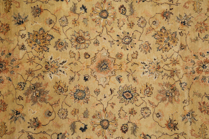 Jaipur gold rug, edge and selvedge close-up