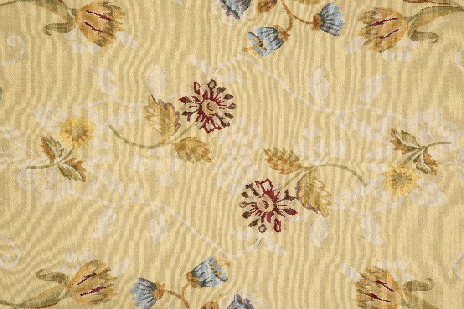 French Country Aubusson, corner motif with French arabesques