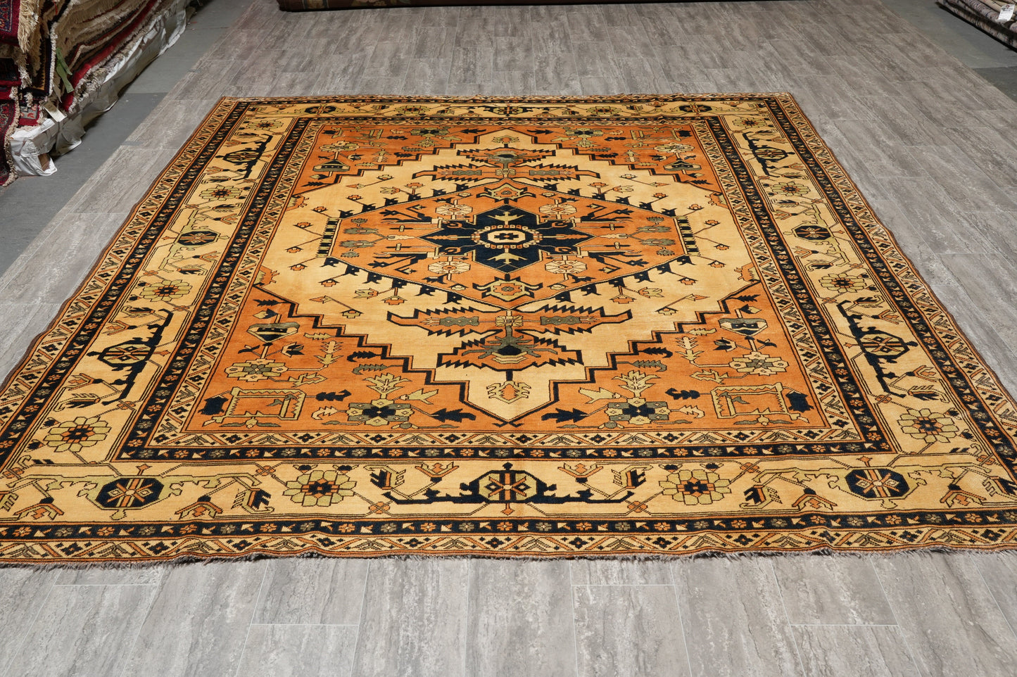 Afghan Chechen Kazak rug, secondary motif detail