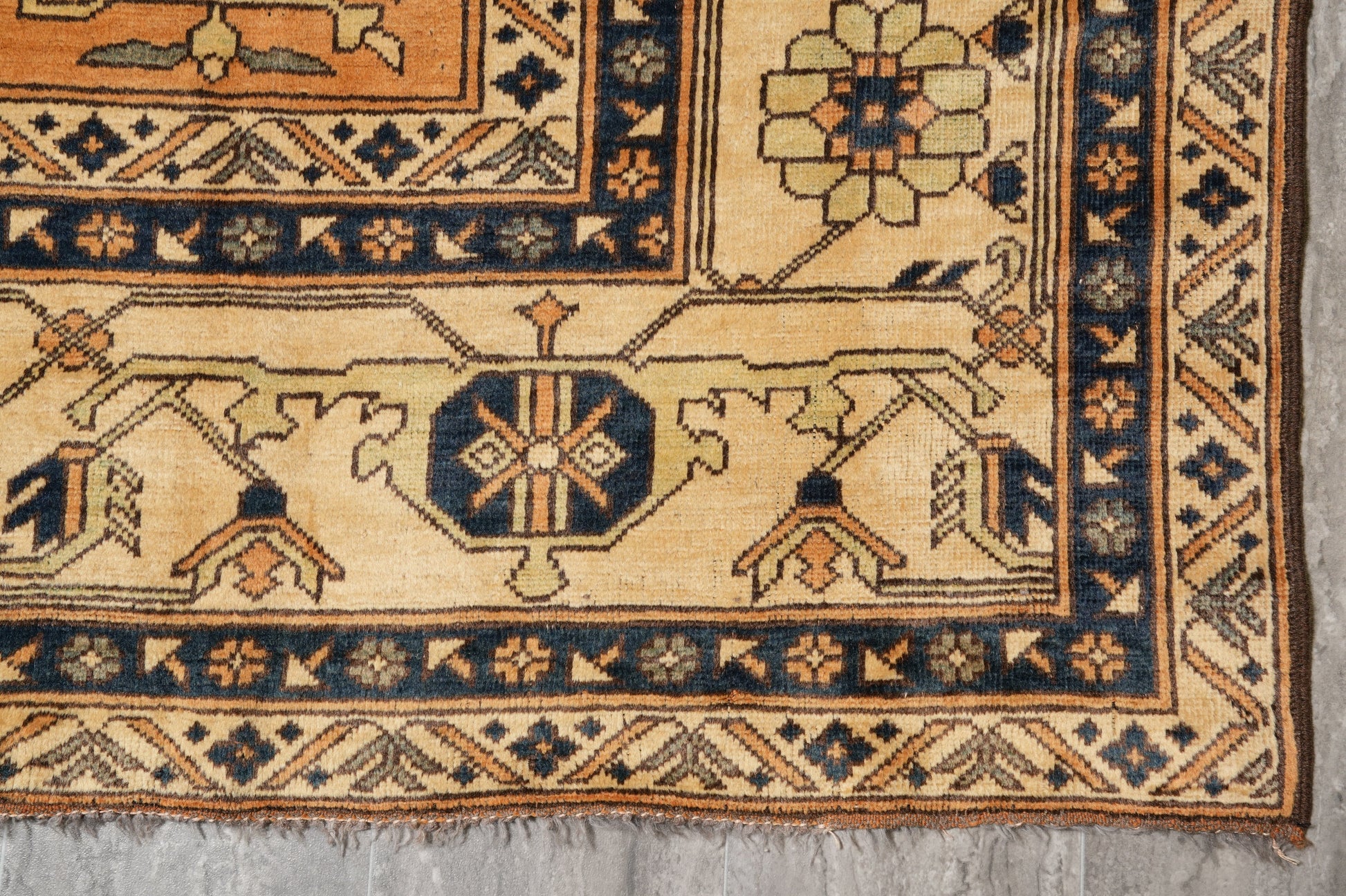 Afghan Chechen Kazak rug, secondary border detail