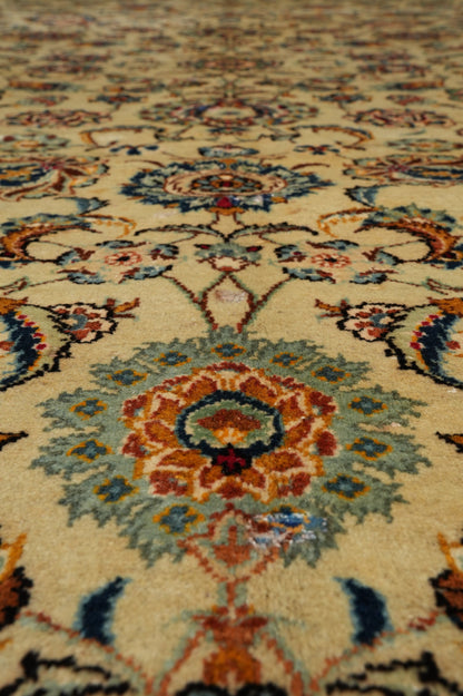 Vintage Kashan-style ivory rug, corner motif with floral arabesques