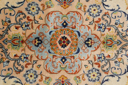 Kashan-style ivory floral rug, corner motif with floral arabesques