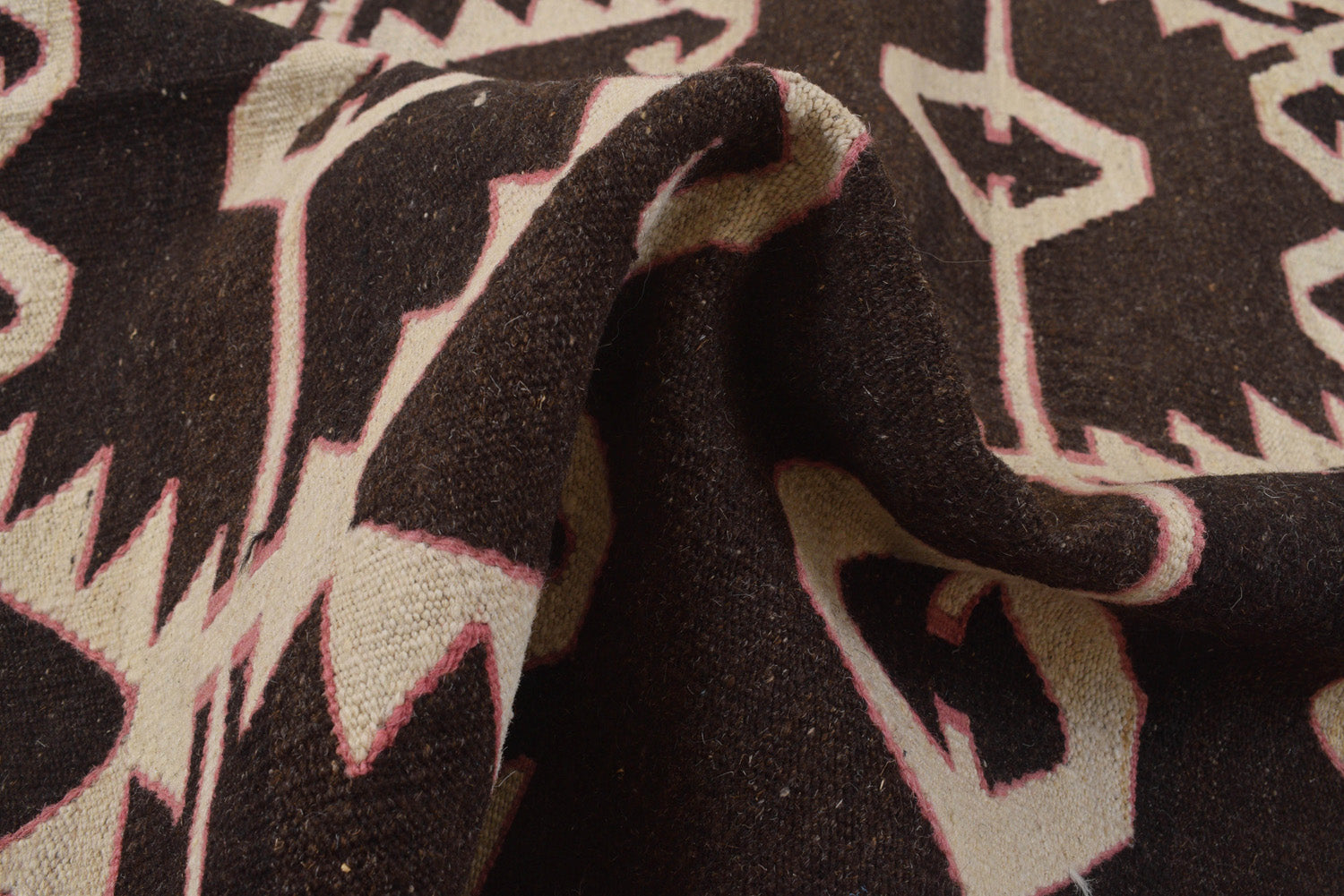 Modern Kilim, end-finish and selvedge close-up