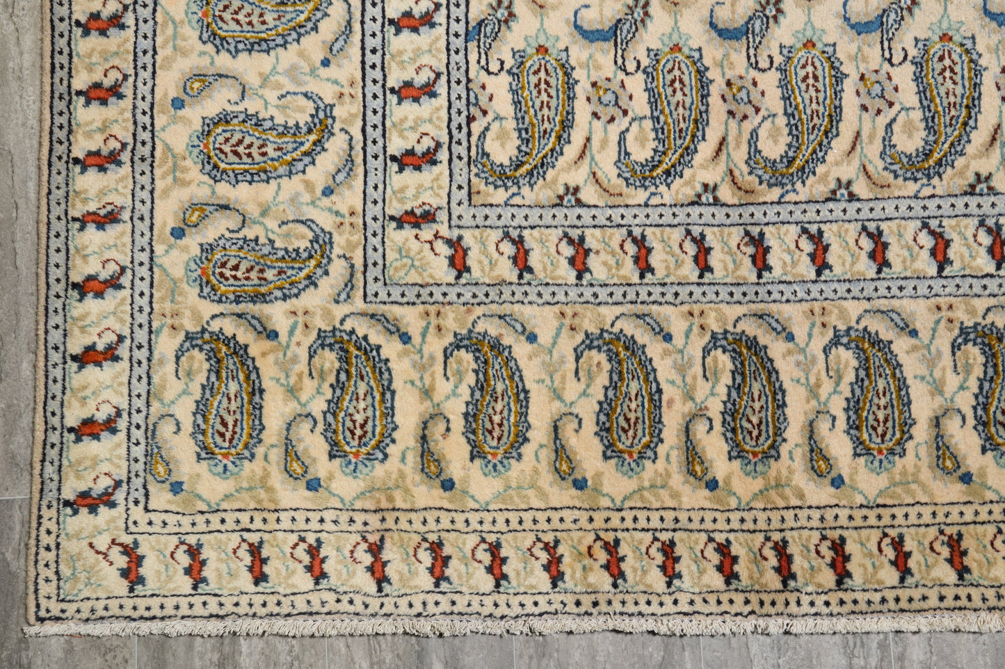1970s paisley Kashan-style rug, third boteh detail